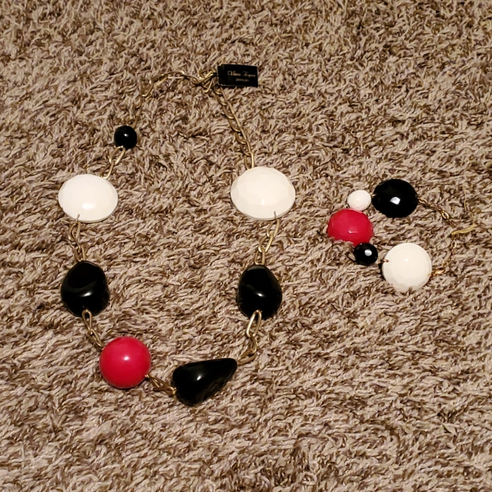 Viktoria Hayman necklace and bracelet